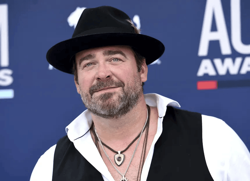 Post Lee Brice "Truck Bed Mixtape" Clips From The Official Content Folder [8011]