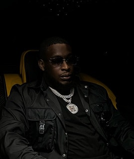 Clip for rapper H Moneda - Bentayga Neda