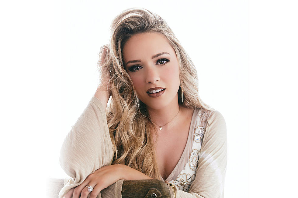 Post Emily Ann Roberts ACM Award Nomination Clips [7632]